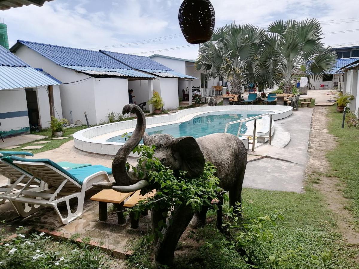 Pat Pat Guesthouse Sihanoukville Eksteriør billede