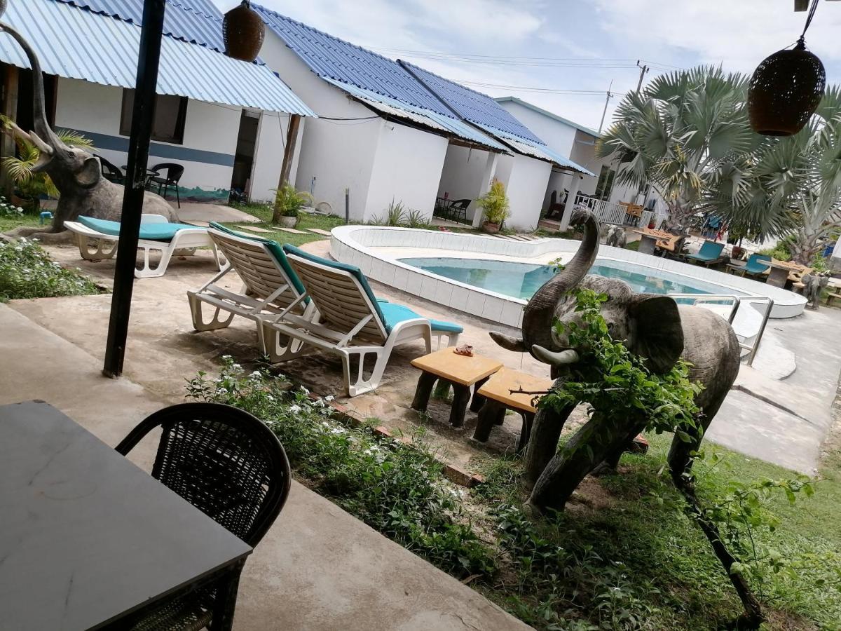 Pat Pat Guesthouse Sihanoukville Eksteriør billede