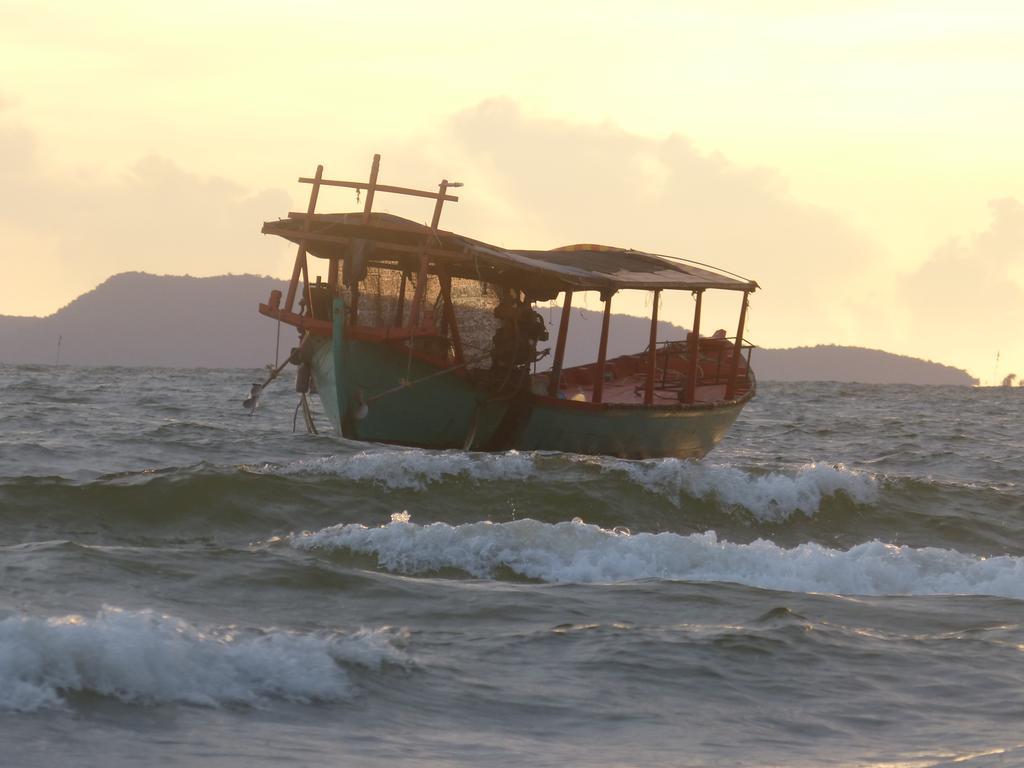 Pat Pat Guesthouse Sihanoukville Eksteriør billede